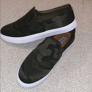 Steve Madden ecentric NWOT